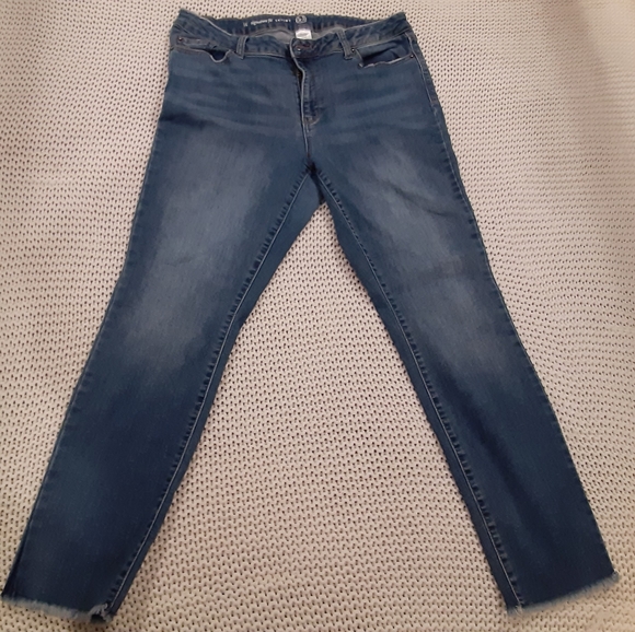 Medium wash blue jeans - Picture 4 of 4